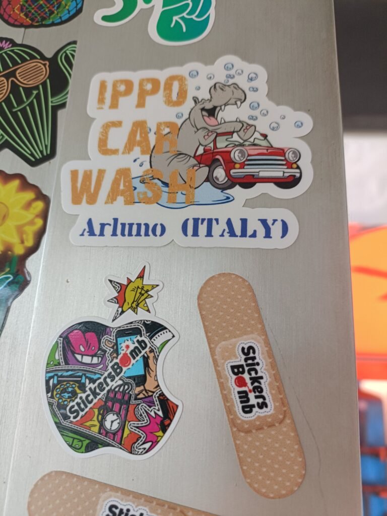 Home | StickersBomb Immagine #1 da Jacopo Fugazzotto