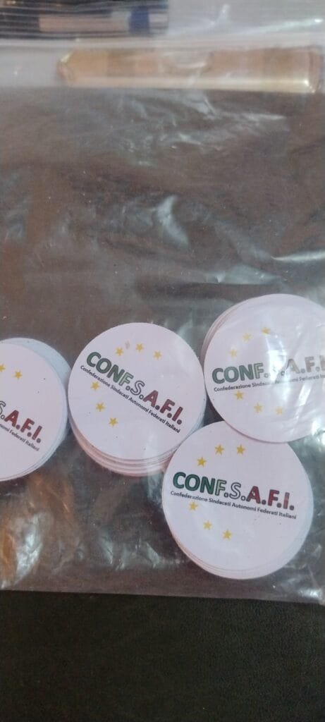 Home | StickersBomb Immagine #1 da Alessandra Cirelli