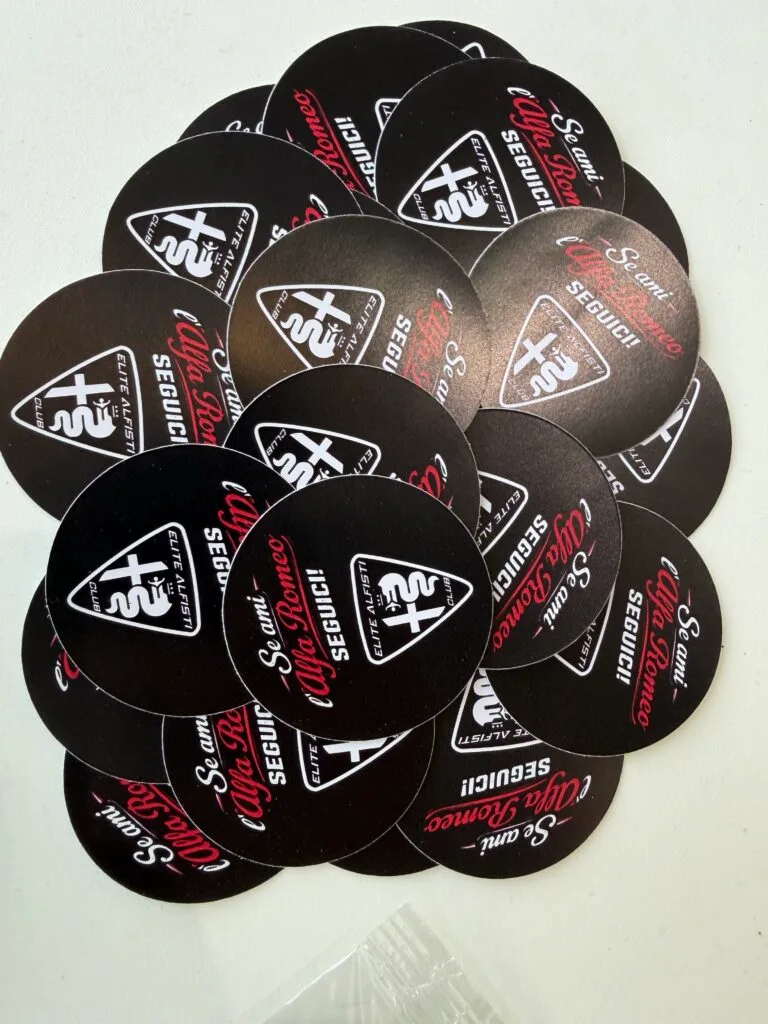 Home | StickersBomb Immagine #1 da Anonimo