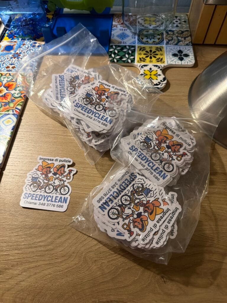 Home | StickersBomb Immagine #3 da Anonimo